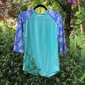 LuLaroe quarter length sleeve shirt